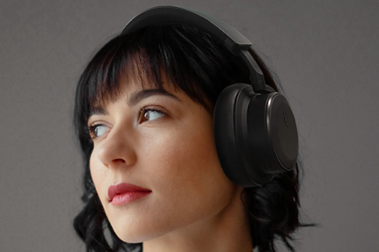 Auracast headphones